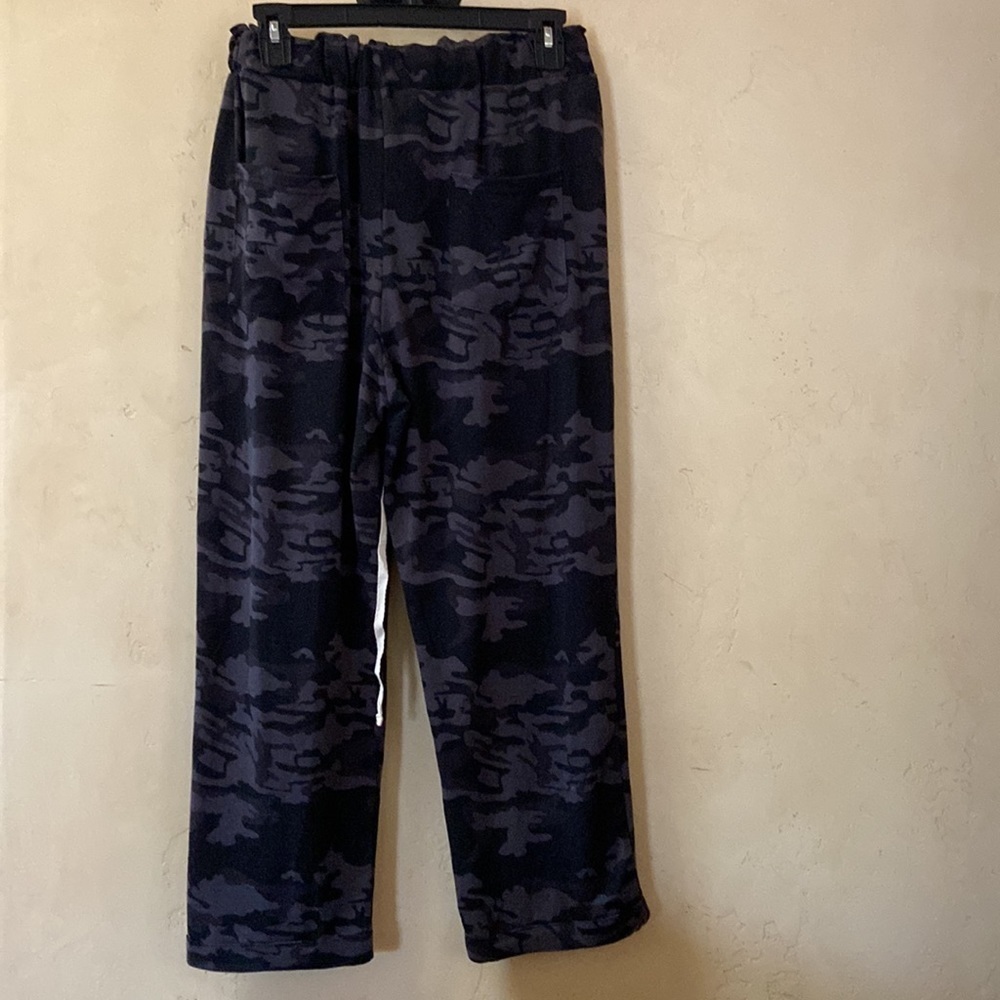 Sz S Amaryllis Camo Printed Comfy crop Lounge Pants Black & Gray Elastic Waist - Picture 5 of 6